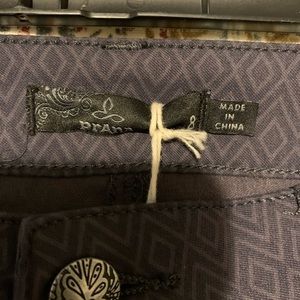 Women’s PrAna black/grey outdoor pants size 8